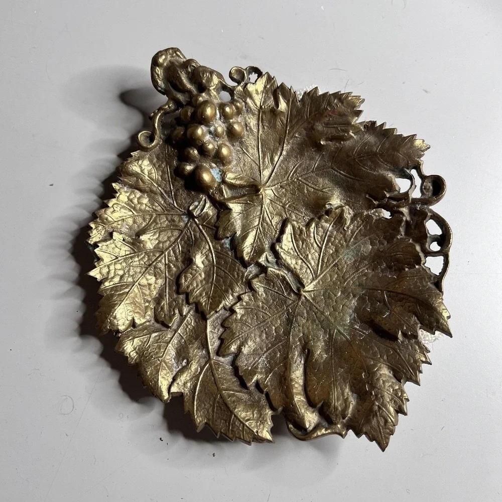 Vintage Brass Grape Leaf Tray Grapes Vine Dish Gold Tone Rustic Home Decor